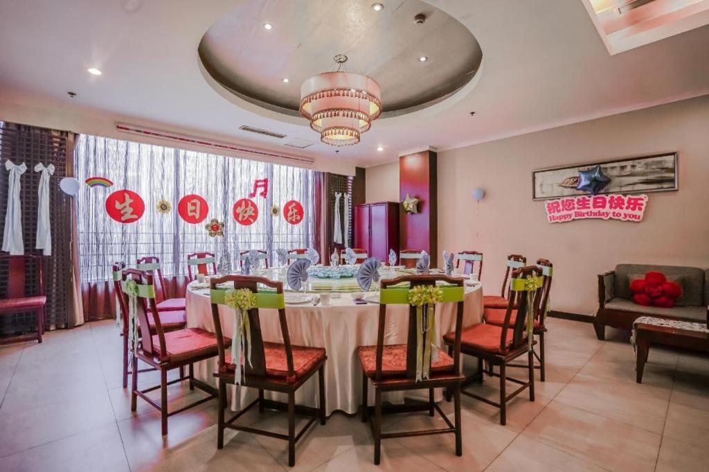Linyi Blue Horizon Intenational Hotel Exterior foto